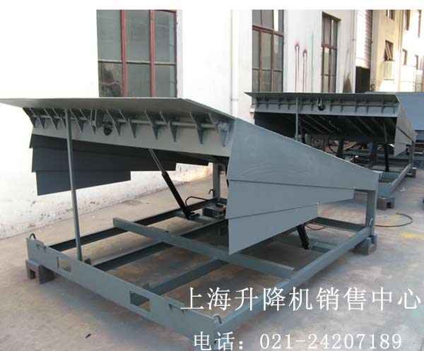 固定登車橋