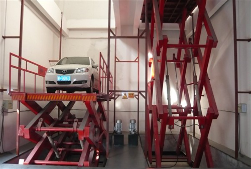汽車(chē)升降機(jī)